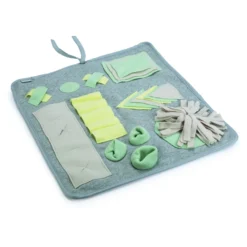 Beeztees Puppy Snuffelmat Doeka - Hondenspeelgoed - 50 X 45 X 2 Cm Multi-Color